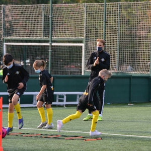 Entrenamiento de futbol para niños